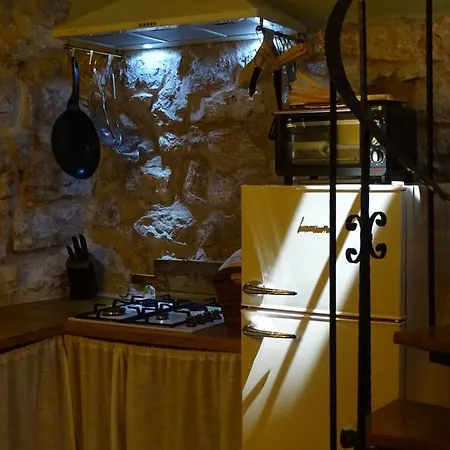 Vikendica Mimara Korusce